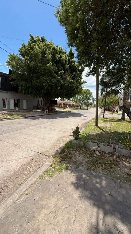 CASA DE 2 DORMITORIOS A MODERNIZAR,  ¡OPORTUNIDAD!