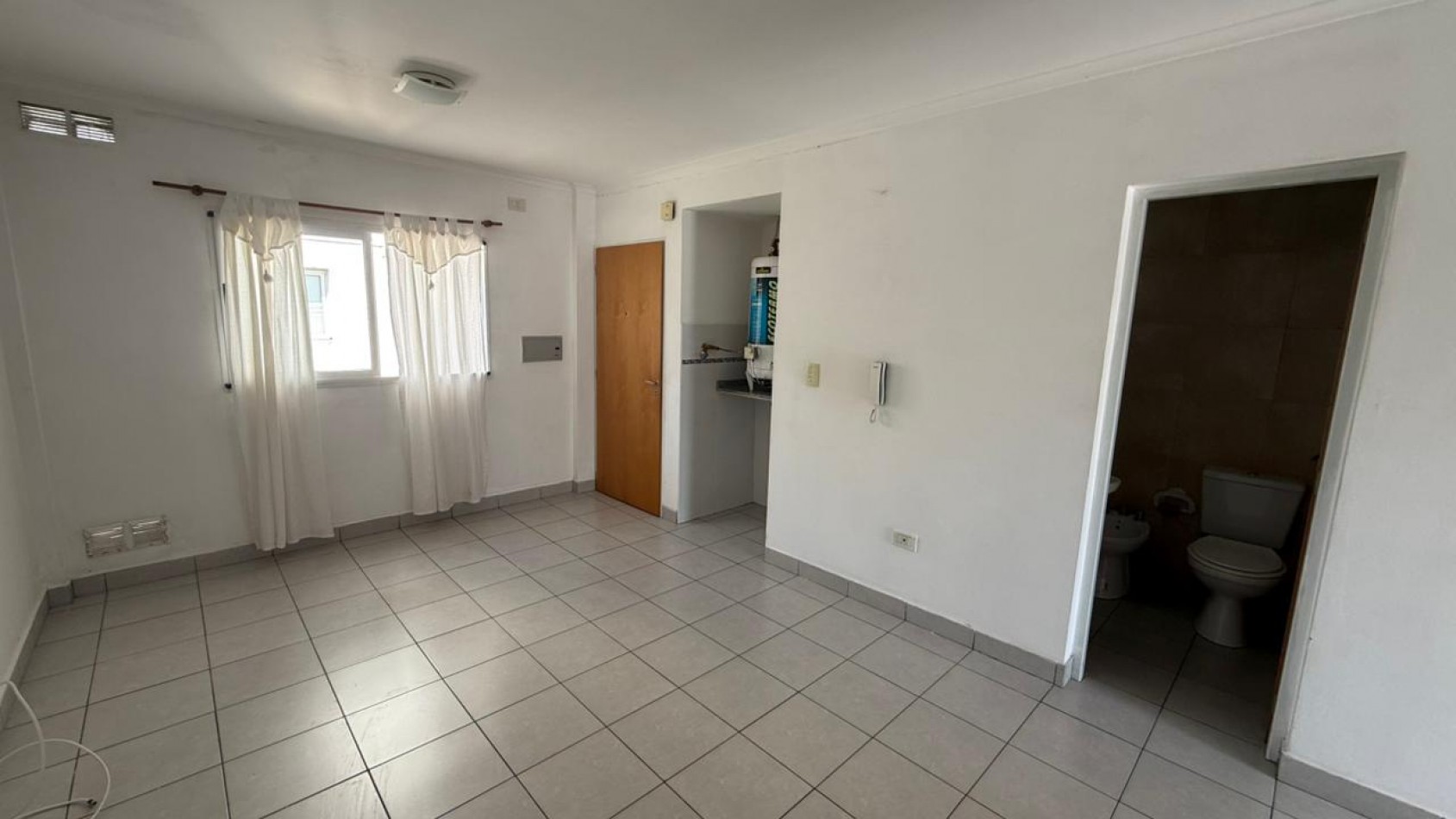 SE ALQUILA DEPTO DE 1 DORMITORIO 