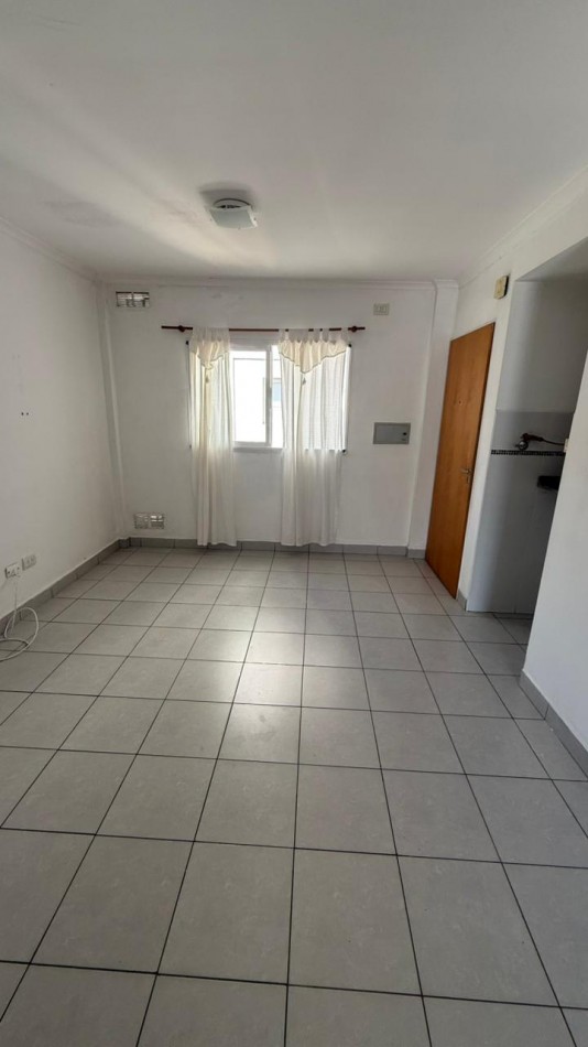 SE ALQUILA DEPTO DE 1 DORMITORIO 