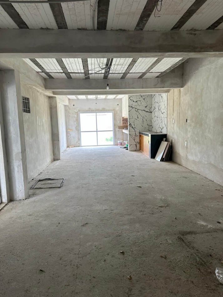 Hermosa casa 2 dorm en Colonia Avellaneda.