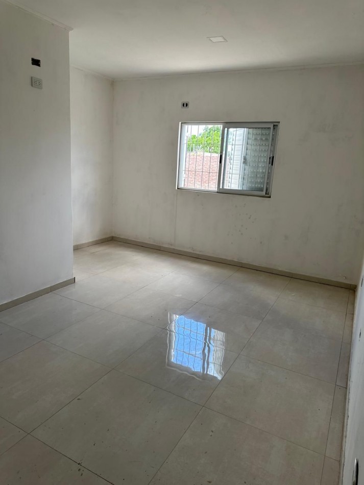 Hermosa casa 2 dorm en Colonia Avellaneda.