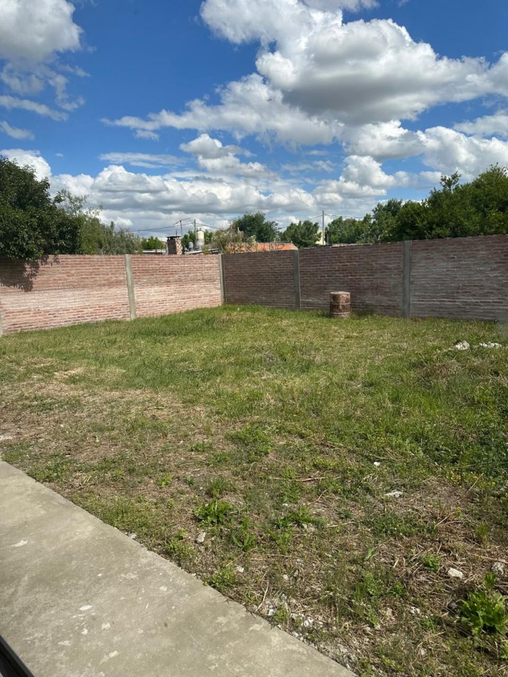 Hermosa casa 2 dorm en Colonia Avellaneda.