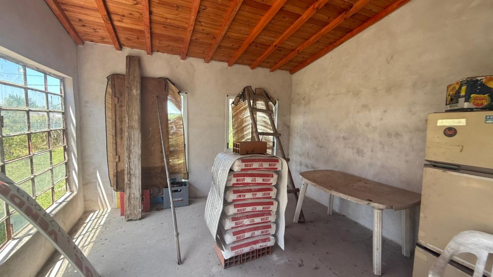 CASA QUINTA A TERMINAR EN SAUCE MONTRULL