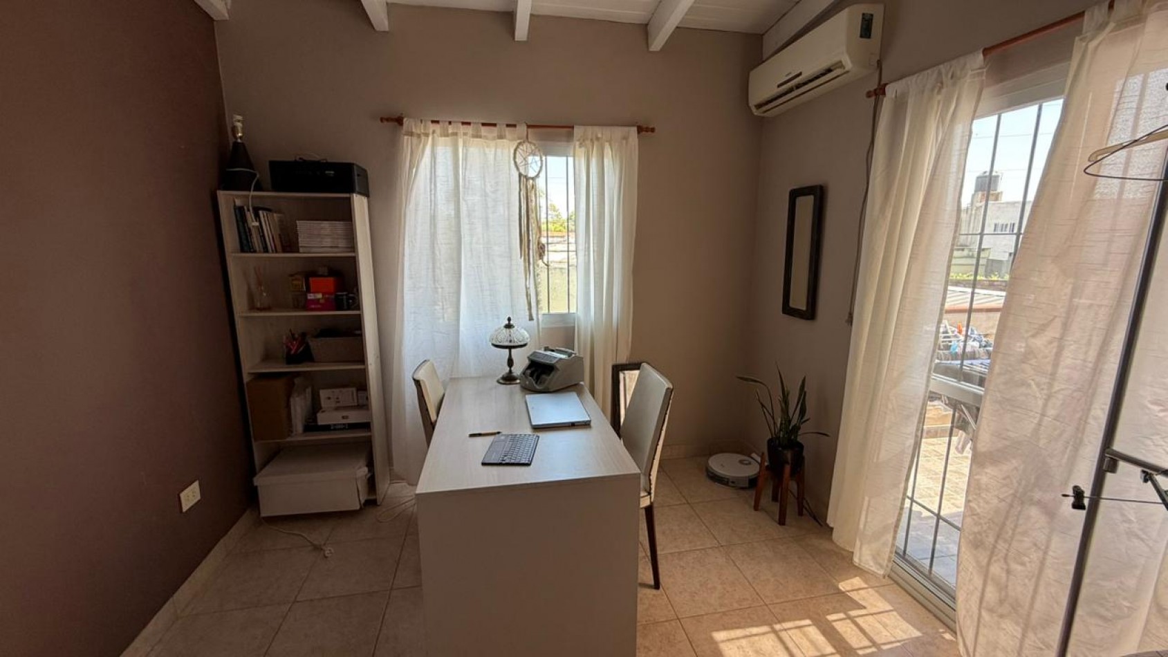 CASA PREMIUM DE 3 DORM, PISCINA, Y COCHERA DOBLE