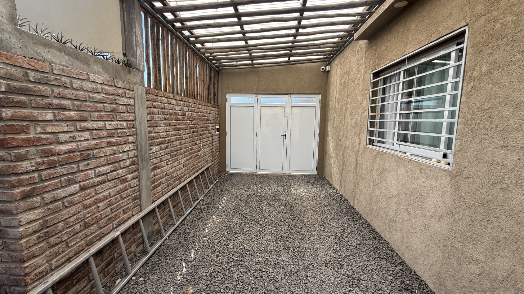 Casa en PH, ¡Excelente calidad! 2 dormitorios y cochera