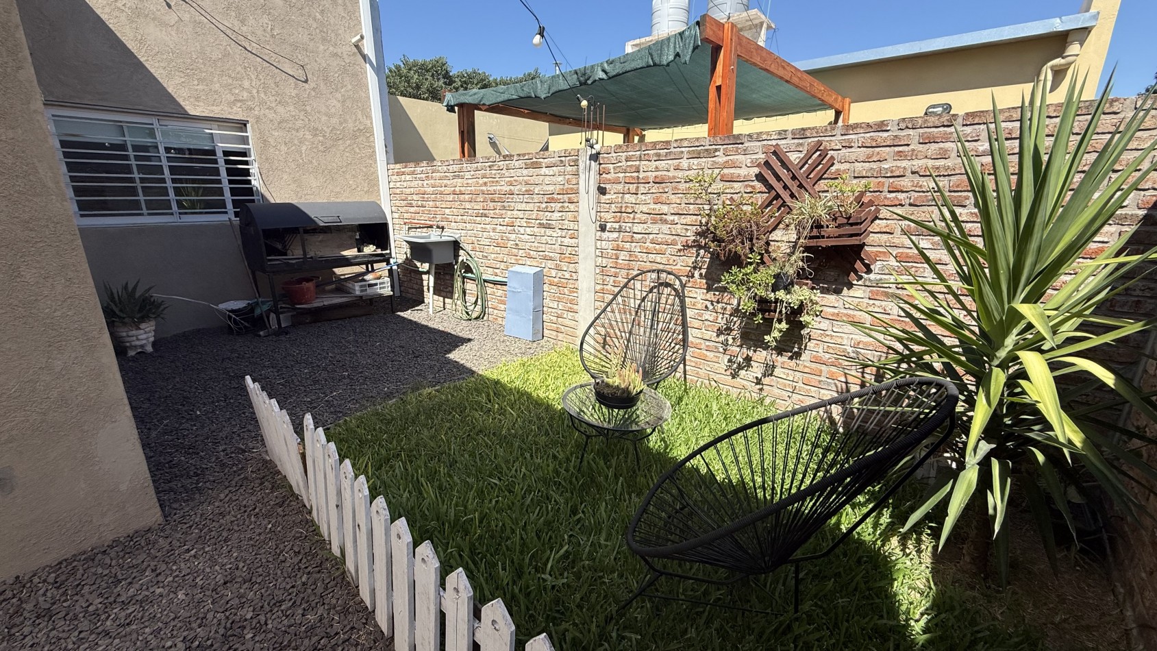 Casa en PH, ¡Excelente calidad! 2 dormitorios y cochera