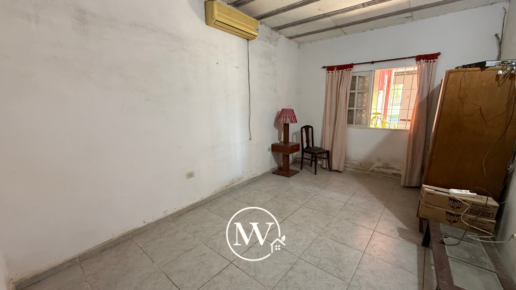 Casa Apta Credito en San Benito. 2 Dorm, fondo y cochera.