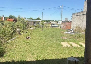 CASA QUINTA A TERMINAR EN SAUCE MONTRULL