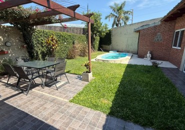 CASA PREMIUM DE 3 DORM, PISCINA, Y COCHERA DOBLE